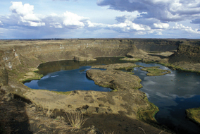The Dry Falls in Washington’s Scablands is a basalt scarp 120 metres high and 10 times wider than Niagara Falls - photo by Robert Young