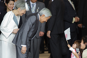 Emperor and Empress of Japan visit UBC - photo by Goh Iromoto